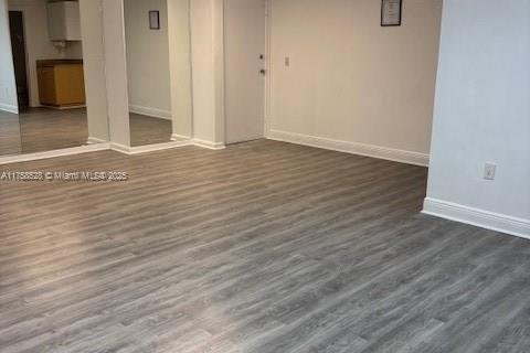 Commercial property in Cutler Bay, Florida № 1860359 - photo 12