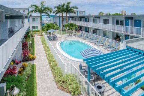 Apartment in South Pasadena, Florida 2 bedrooms, 79.9 sq.m. № 2101059 - photo 4