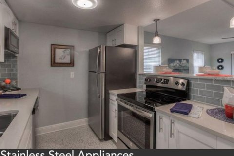 Apartment in South Pasadena, Florida 2 bedrooms, 79.9 sq.m. № 2101059 - photo 19
