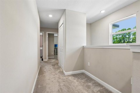 Townhouse in Lutz, Florida 3 bedrooms, 167.32 sq.m. № 2266280 - photo 18