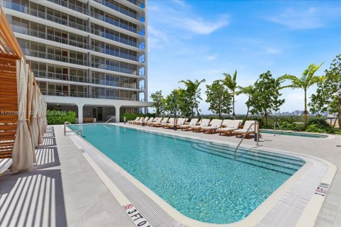Copropriété à vendre à Miami, Floride: 2 chambres, 105.35 m2 № 2240483 - photo 28