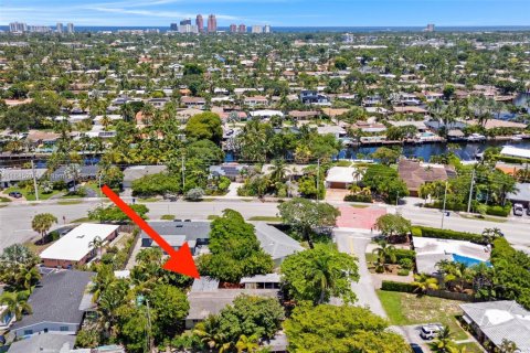 Commercial property in Wilton Manors, Florida 169.83 sq.m. № 1935899 - photo 2