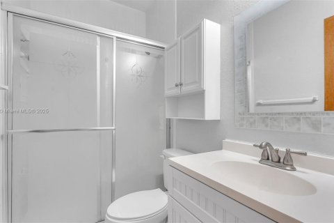 Condo in Miami, Florida, 3 bedrooms  № 1672224 - photo 21