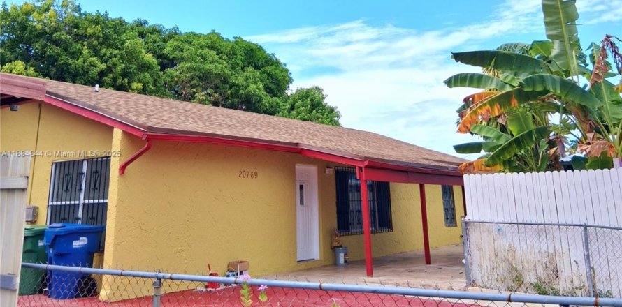 Casa en Miami Gardens, Florida 4 dormitorios, 124.86 m2 № 1892773