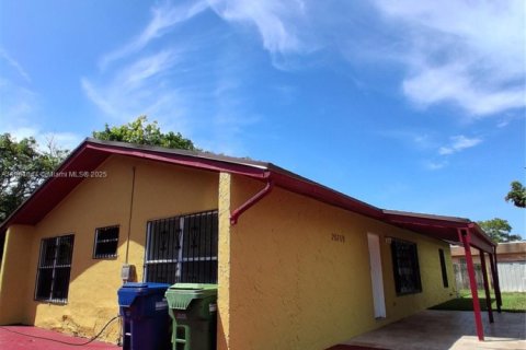 Casa en alquiler en Miami Gardens, Florida, 4 dormitorios, 124.86 m2 № 1892773 - foto 25
