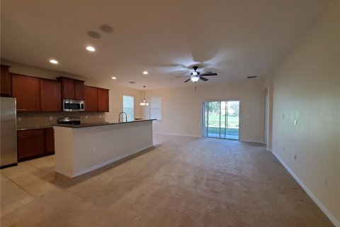 Villa ou maison à louer à Wesley Chapel, Floride: 3 chambres, 167.32 m2 № 2380968 - photo 5