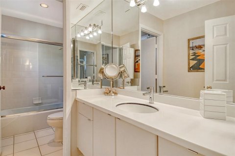 Купить таунхаус в Лонгбоут-Ки, Флорида 8 комнат, 157м2, № 1856322 - фото 22