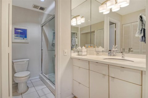 Купить таунхаус в Лонгбоут-Ки, Флорида 8 комнат, 157м2, № 1856322 - фото 19