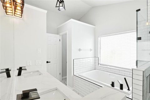 Casa en venta en Lutz, Florida, 3 dormitorios, 211.91 m2 № 1834727 - foto 11