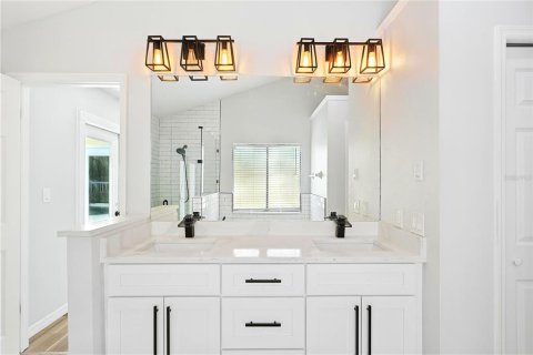 Casa en venta en Lutz, Florida, 3 dormitorios, 211.91 m2 № 1834727 - foto 14