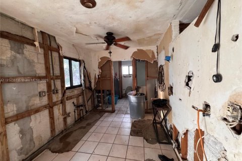 Casa en venta en Fort Lauderdale, Florida, 4 dormitorios, 136.57 m2 № 2016198 - foto 3