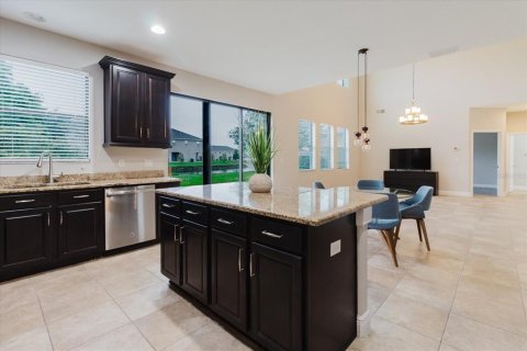 House in Lakeland, Florida 5 bedrooms, 319.58 sq.m. № 1839941 - photo 26