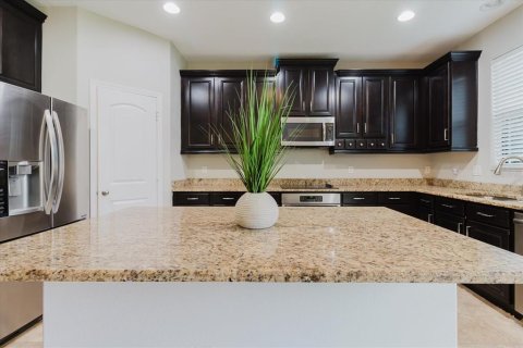House in Lakeland, Florida 5 bedrooms, 319.58 sq.m. № 1839941 - photo 19