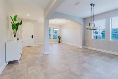 House in Lakeland, Florida 5 bedrooms, 319.58 sq.m. № 1839941 - photo 6