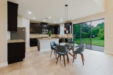 House in Lakeland, Florida 5 bedrooms, 319.58 sq.m. № 1839941 - photo 15