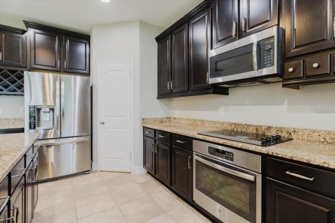 House in Lakeland, Florida 5 bedrooms, 319.58 sq.m. № 1839941 - photo 24