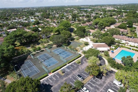 Copropriété à vendre à Pompano Beach, Floride: 2 chambres, 86.4 m2 № 2253031 - photo 21