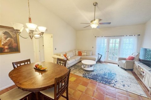 Copropriété à vendre à Pompano Beach, Floride: 2 chambres, 86.4 m2 № 2253031 - photo 5