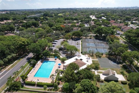 Copropriété à vendre à Pompano Beach, Floride: 2 chambres, 86.4 m2 № 2253031 - photo 20