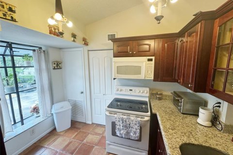 Copropriété à vendre à Pompano Beach, Floride: 2 chambres, 86.4 m2 № 2253031 - photo 4