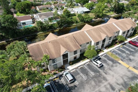 Copropriété à vendre à Pompano Beach, Floride: 2 chambres, 86.4 m2 № 2253031 - photo 19