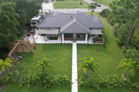 Casa en venta en Port Charlotte, Florida, 3 dormitorios, 168.99 m2 № 2387563 - foto 3