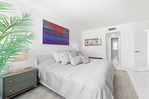 Appartement à louer à Miami Beach, Floride: 1 chambre, 89.37 m2 № 1806498 - photo 17
