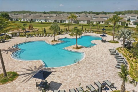Casa en venta en Kissimmee, Florida, 5 dormitorios, 269.04 m2 № 2386571 - foto 26