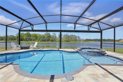 Casa en venta en Kissimmee, Florida, 5 dormitorios, 269.04 m2 № 2386571 - foto 18