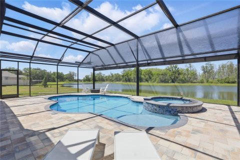 Casa en venta en Kissimmee, Florida, 5 dormitorios, 269.04 m2 № 2386571 - foto 19
