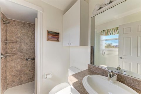 Casa en venta en Anna Maria, Florida, 4 dormitorios, 144.93 m2 № 2216628 - foto 25