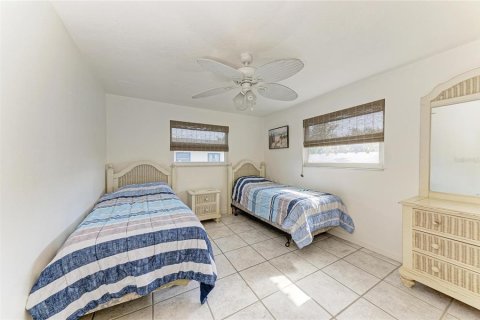 Casa en venta en Anna Maria, Florida, 4 dormitorios, 144.93 m2 № 2216628 - foto 17