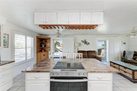 Casa en venta en Anna Maria, Florida, 4 dormitorios, 144.93 m2 № 2216628 - foto 13