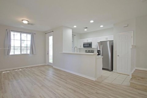 Touwnhouse à North Lauderdale, Floride 2 chambres, 107.86 m2 № 2274530