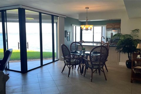 Copropriété à vendre à Saint Petersburg, Floride: 2 chambres, 122.17 m2 № 2339745 - photo 4
