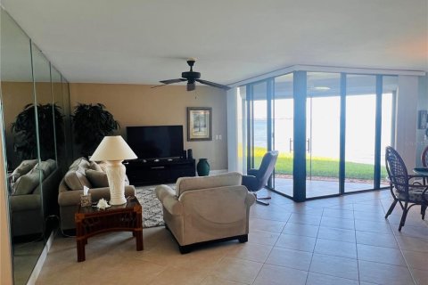 Copropriété à vendre à Saint Petersburg, Floride: 2 chambres, 122.17 m2 № 2339745 - photo 7