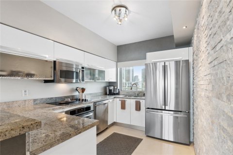Copropriété à louer à Miami, Floride: 2 chambres, 107.58 m2 № 2393061 - photo 13