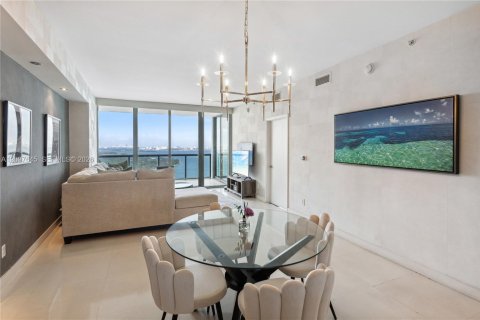 Copropriété à louer à Miami, Floride: 2 chambres, 107.58 m2 № 2393061 - photo 3