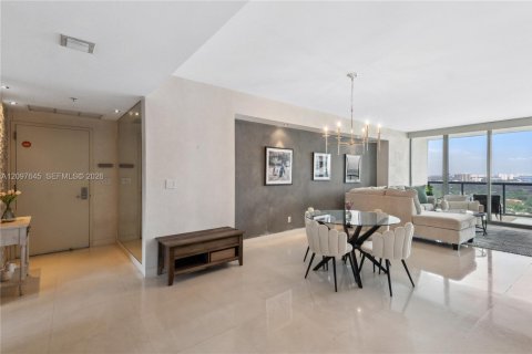 Copropriété à louer à Miami, Floride: 2 chambres, 107.58 m2 № 2393061 - photo 5