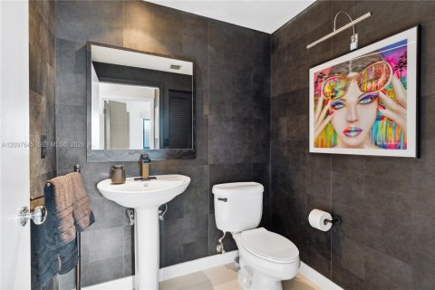 Copropriété à louer à Miami, Floride: 2 chambres, 107.58 m2 № 2393061 - photo 11