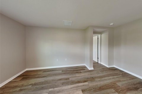 Villa ou maison à louer à Palmetto, Floride: 4 chambres, 169.83 m2 № 1837279 - photo 2