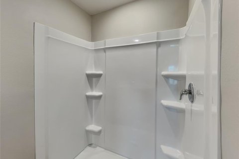 Villa ou maison à louer à Palmetto, Floride: 4 chambres, 169.83 m2 № 1837279 - photo 8