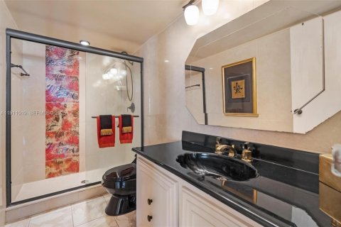 Купить кондоминиум в Халландейл-Бич, Флорида 2 спальни, 132.85м2, № 1976378 - фото 27