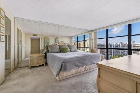 Купить кондоминиум в Халландейл-Бич, Флорида 2 спальни, 132.85м2, № 1976378 - фото 21