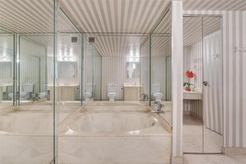 Купить кондоминиум в Халландейл-Бич, Флорида 2 спальни, 132.85м2, № 1976378 - фото 24