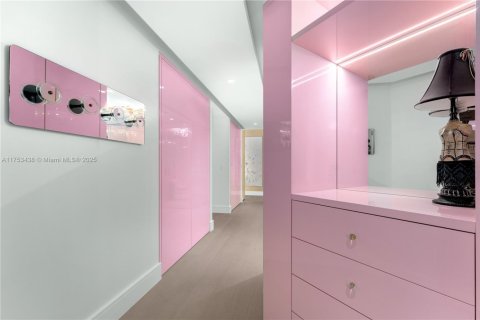 Купить кондоминиум в Санни-Айлс-Бич, Флорида 4 спальни, 444.07м2, № 1938615 - фото 21