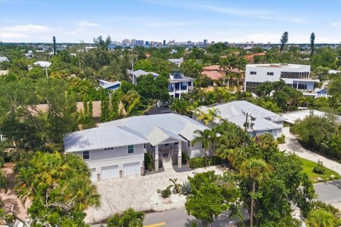 Casa en Sarasota, Florida 4 dormitorios, 259.48 m2 № 2379608