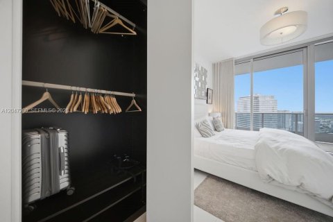 Купить кондоминиум в Майами, Флорида 2 спальни, 114.92м2, № 2247736 - фото 25