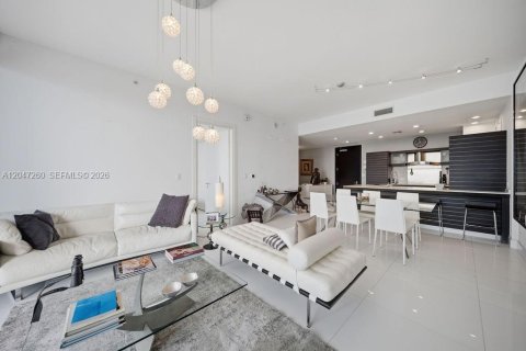 Купить кондоминиум в Майами, Флорида 2 спальни, 114.92м2, № 2247736 - фото 9