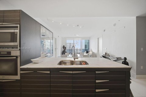 Купить кондоминиум в Майами, Флорида 2 спальни, 114.92м2, № 2247736 - фото 19